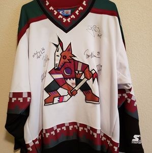 Retro Autographed Phoenix Coyotes Jersey